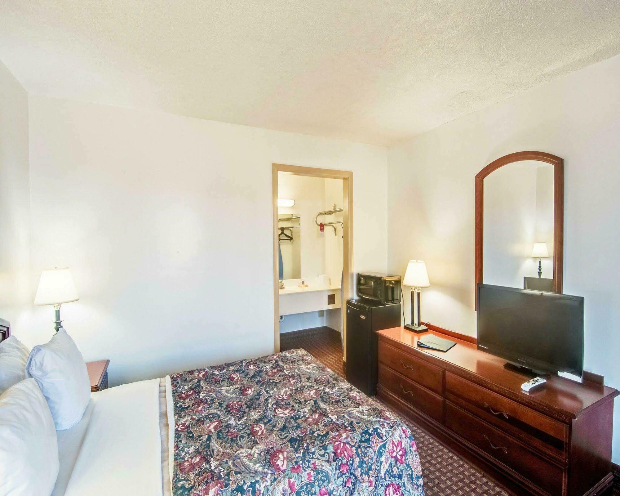 Econo Lodge Marion I-81 Dış mekan fotoğraf